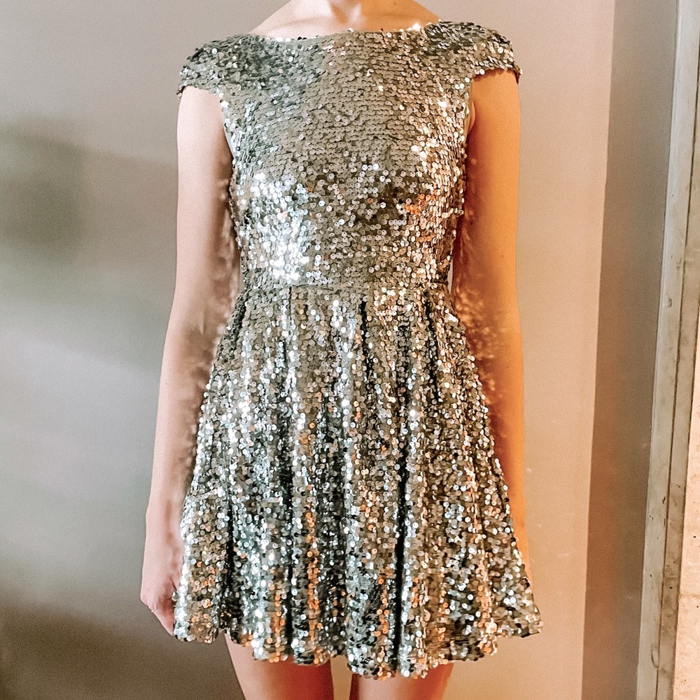 TOPSHOP SEQUIN DRESS